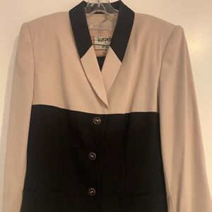 KASPER 2-piece Suit (Blazer/skirt) combo. Beige/black with gold buttons. Size 10